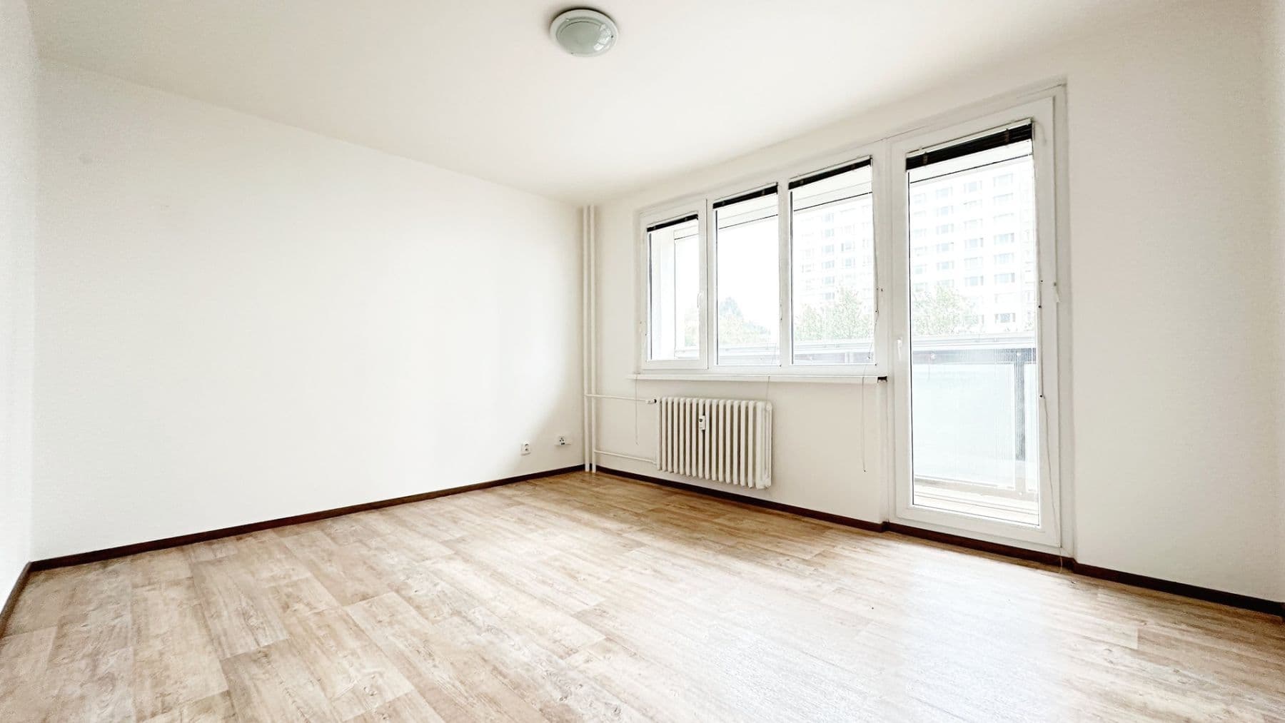 1 bedroom with open-plan kitchen flat to rent, 56 m², Budovatelů, Příbram, Středočeský Region 1 bedroom with open-plan kitchen flat to rent, 56 m², Budovatelů, Příbram, Středočeský Region