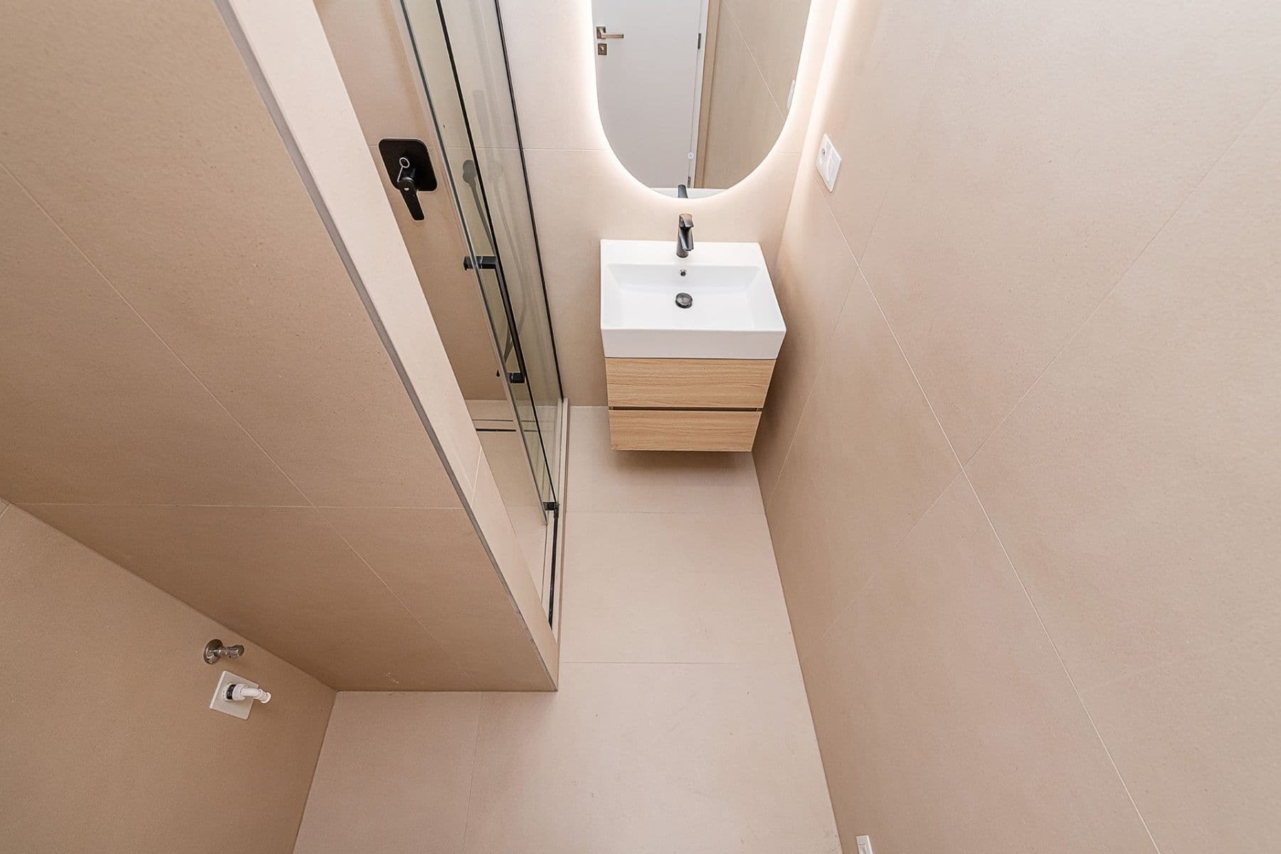 2 bedroom with open-plan kitchen flat for sale, 85 m², Hořejší nábřeží, Prague, Prague 2 bedroom with open-plan kitchen flat for sale, 85 m², Hořejší nábřeží, Prague, Prague