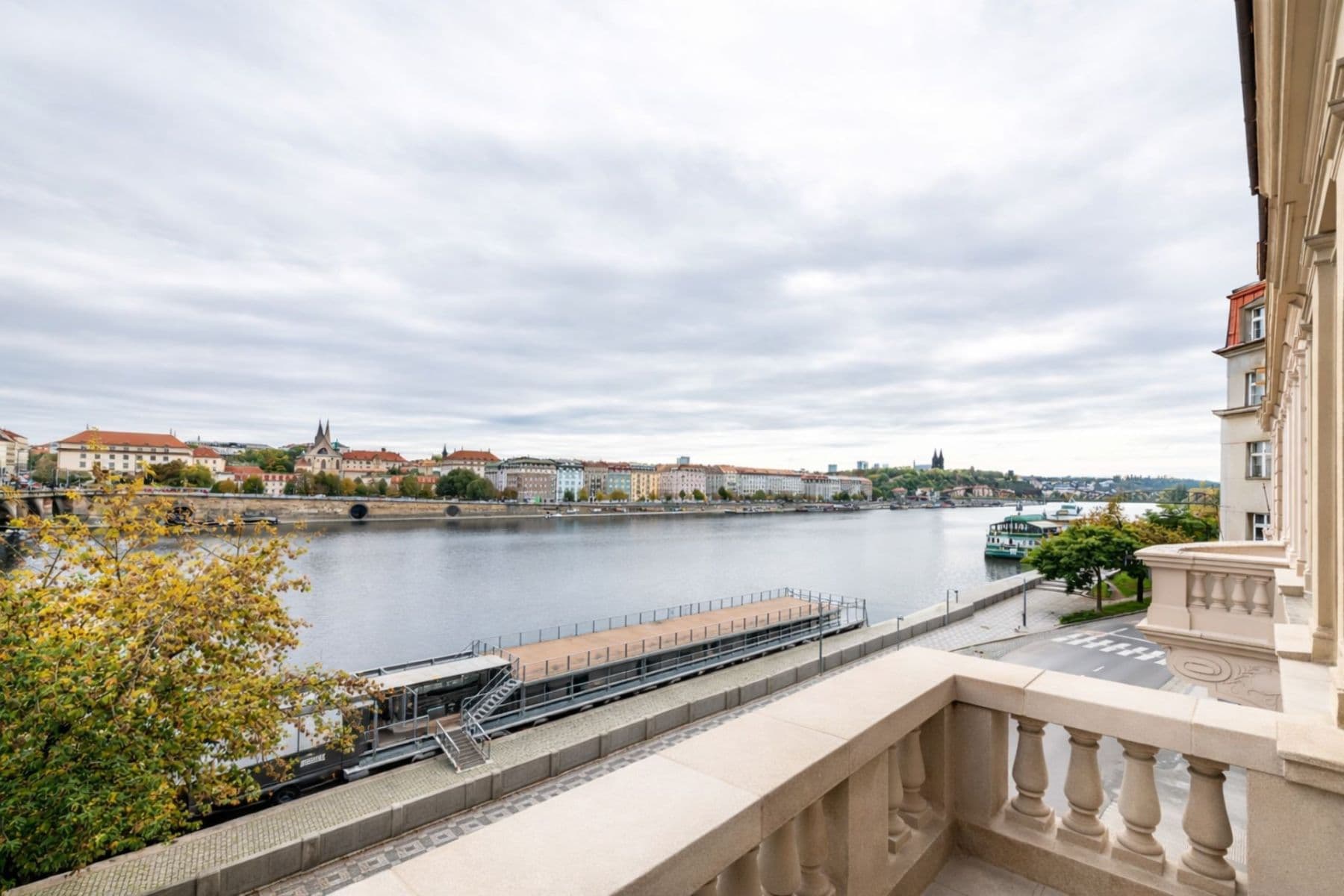 2 bedroom with open-plan kitchen flat for sale, 85 m², Hořejší nábřeží, Prague, Prague 2 bedroom with open-plan kitchen flat for sale, 85 m², Hořejší nábřeží, Prague, Prague