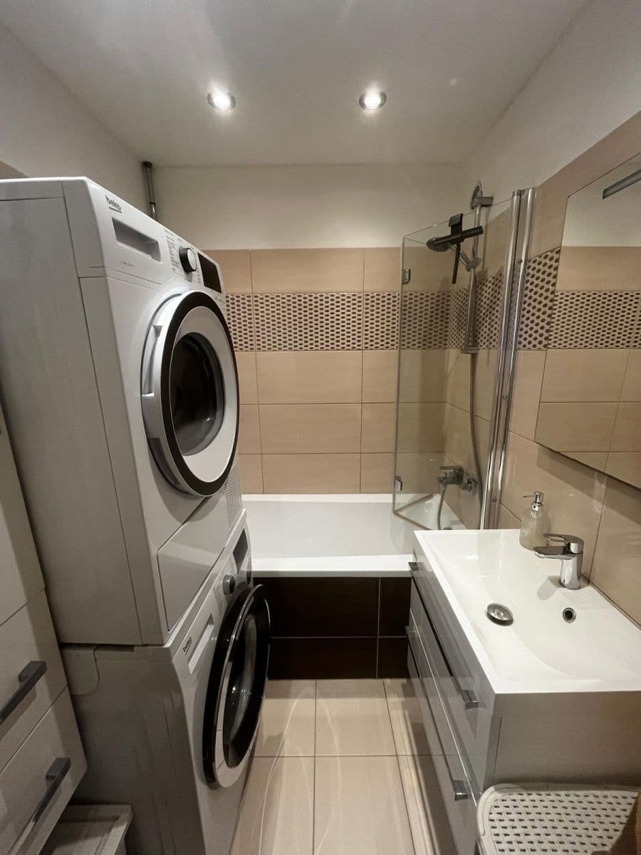 3 bedroom flat for sale, 72 m², Břeclavská, Plzeň, Plzeňský Region 3 bedroom flat for sale, 72 m², Břeclavská, Plzeň, Plzeňský Region