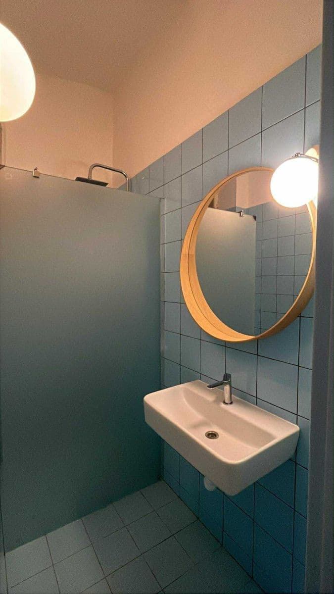 1 bedroom with open-plan kitchen flat to rent, 42 m², Rostislavova, Prague, Prague 1 bedroom with open-plan kitchen flat to rent, 42 m², Rostislavova, Prague, Prague