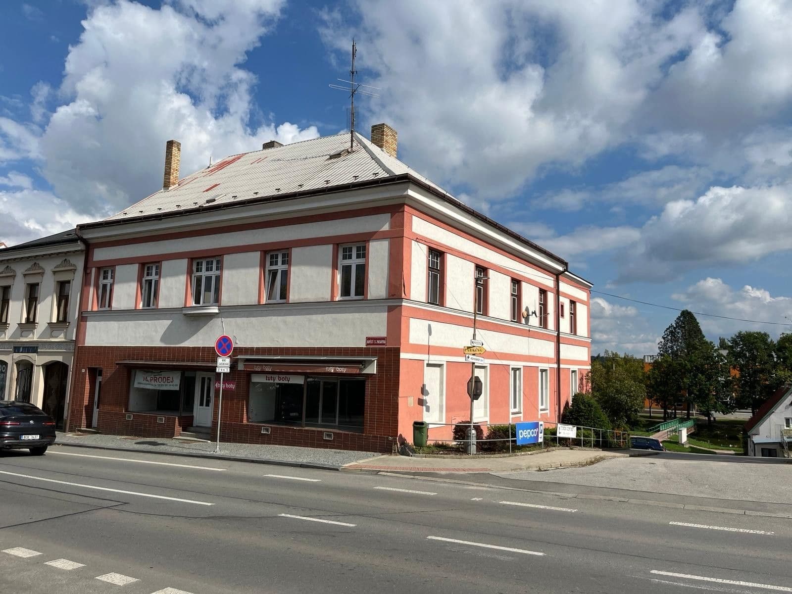 non-residential property for sale, 360 m², náměstí T. G. Masaryka, Veselí nad Lužnicí, Jihočeský Region non-residential property for sale, 360 m², náměstí T. G. Masaryka, Veselí nad Lužnicí, Jihočeský Region