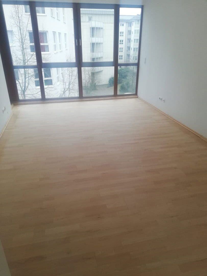 5 bedroom flat for sale, 126 m², Offenbach/Main, Hesse 5 bedroom flat for sale, 126 m², Offenbach/Main, Hesse