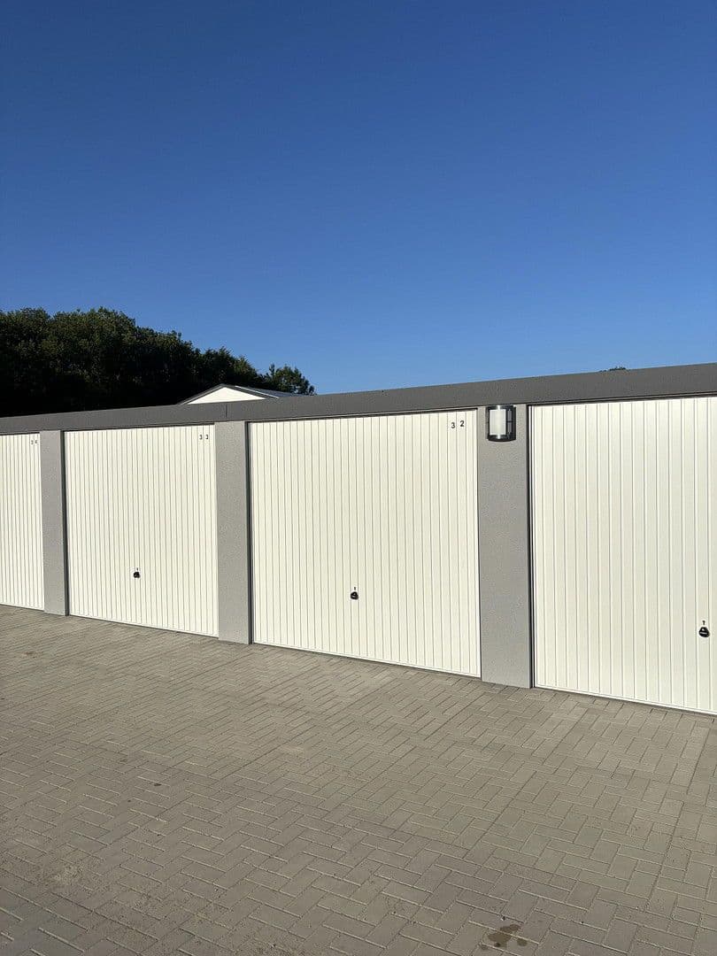 garage to rent, 18 m², An den Bäckerwiesen, Greifswald, Mecklenburg-Vorpommern garage to rent, 18 m², An den Bäckerwiesen, Greifswald, Mecklenburg-Vorpommern