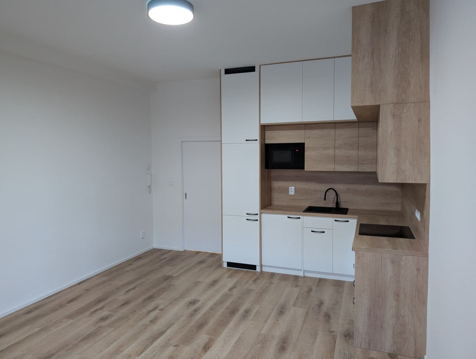 Studio flat to rent, 30 m², Evropská, Prague, Prague Studio flat to rent, 30 m², Evropská, Prague, Prague