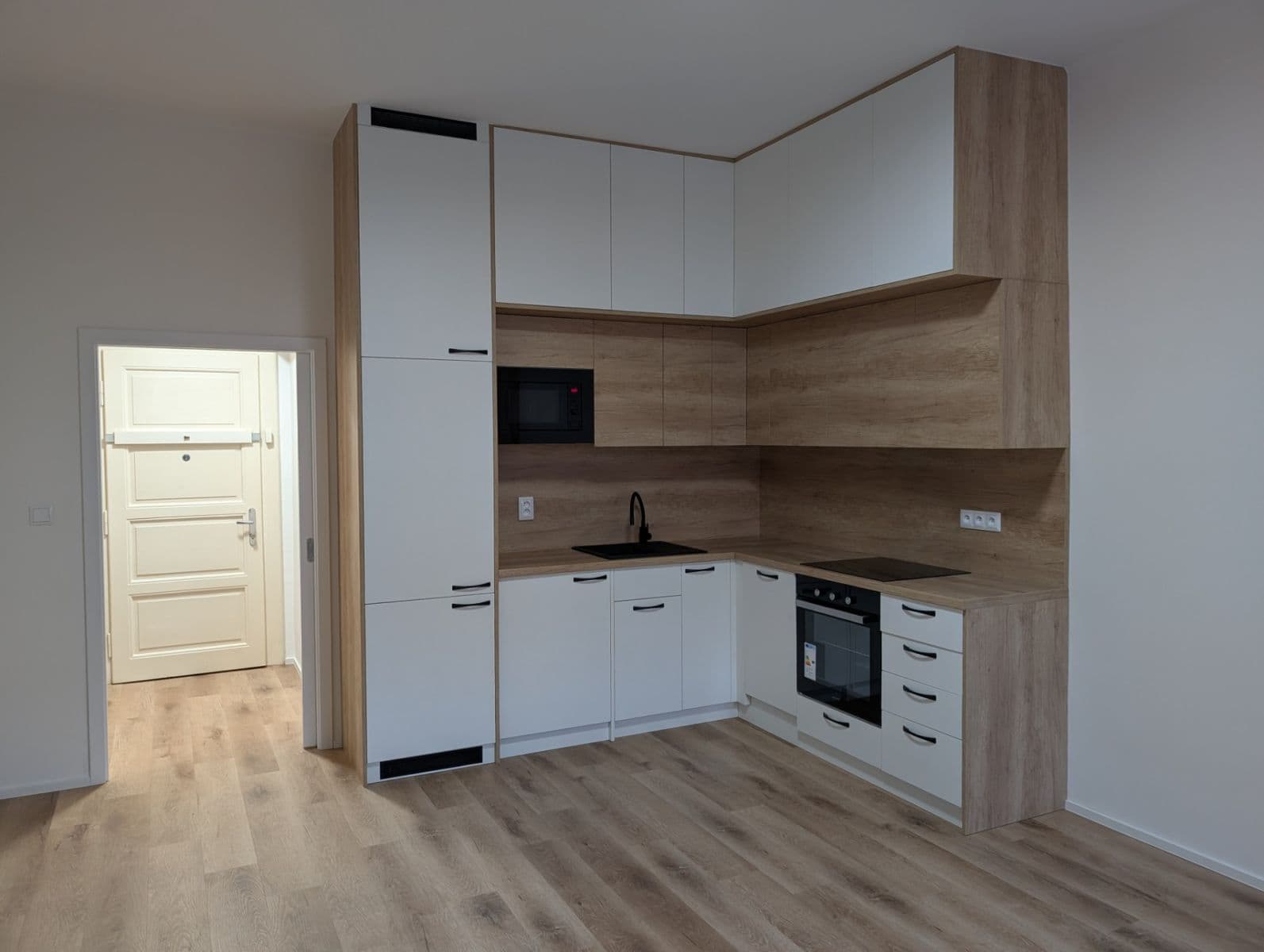 Studio flat to rent, 30 m², Evropská, Prague, Prague Studio flat to rent, 30 m², Evropská, Prague, Prague