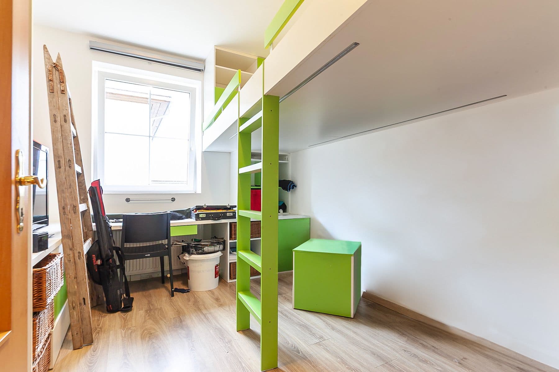 3 bedroom with open-plan kitchen flat for sale, 116 m², Břežany II, Středočeský Region 3 bedroom with open-plan kitchen flat for sale, 116 m², Břežany II, Středočeský Region