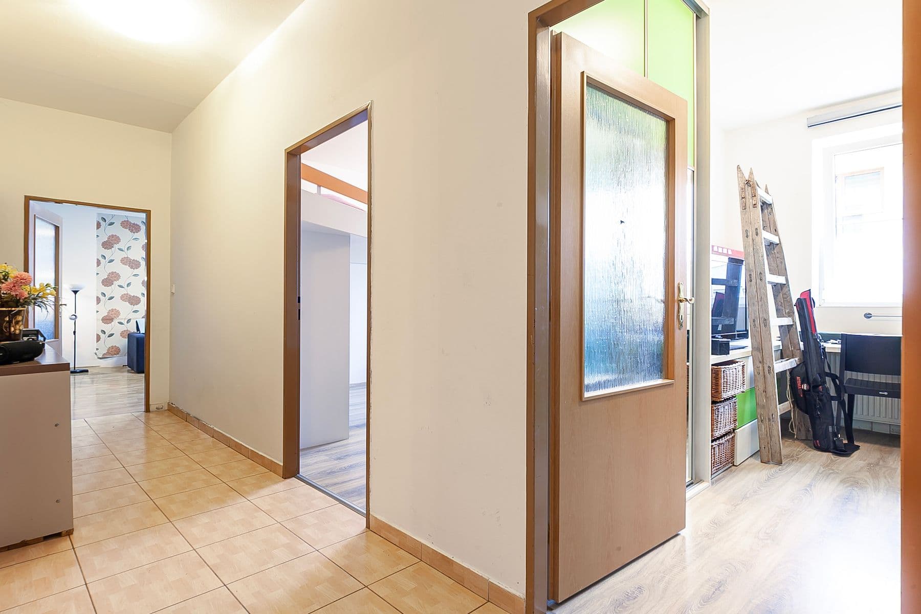 3 bedroom with open-plan kitchen flat for sale, 116 m², Břežany II, Středočeský Region 3 bedroom with open-plan kitchen flat for sale, 116 m², Břežany II, Středočeský Region