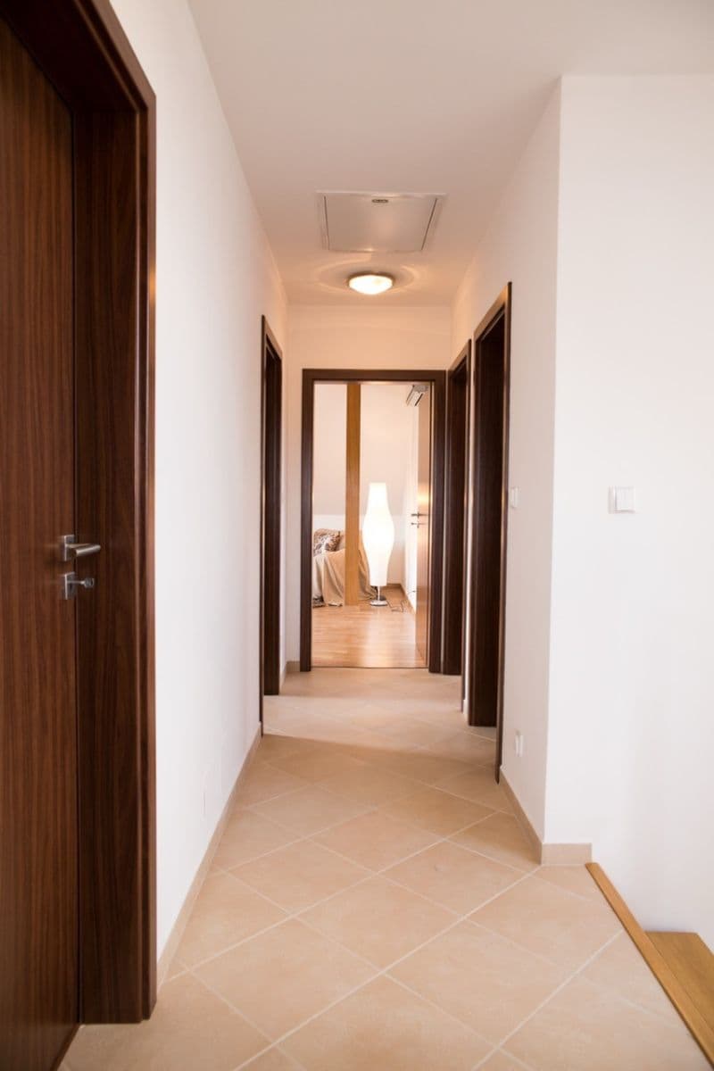 house to rent, 180 m², Nad Rybníkem, Unhošť, Středočeský Region house to rent, 180 m², Nad Rybníkem, Unhošť, Středočeský Region