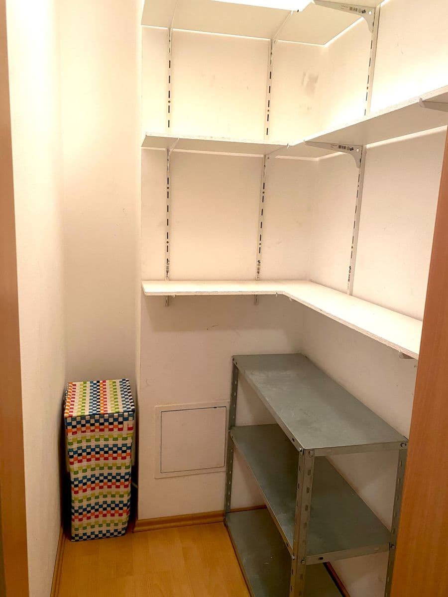 2 bedroom with open-plan kitchen flat for sale, 58 m², Vladycká, Prague, Prague 2 bedroom with open-plan kitchen flat for sale, 58 m², Vladycká, Prague, Prague