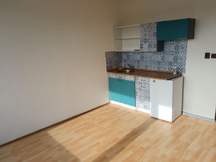 Studio flat to rent, 23 m², Bratislavská, Teplice, Ústecký Region Studio flat to rent, 23 m², Bratislavská, Teplice, Ústecký Region