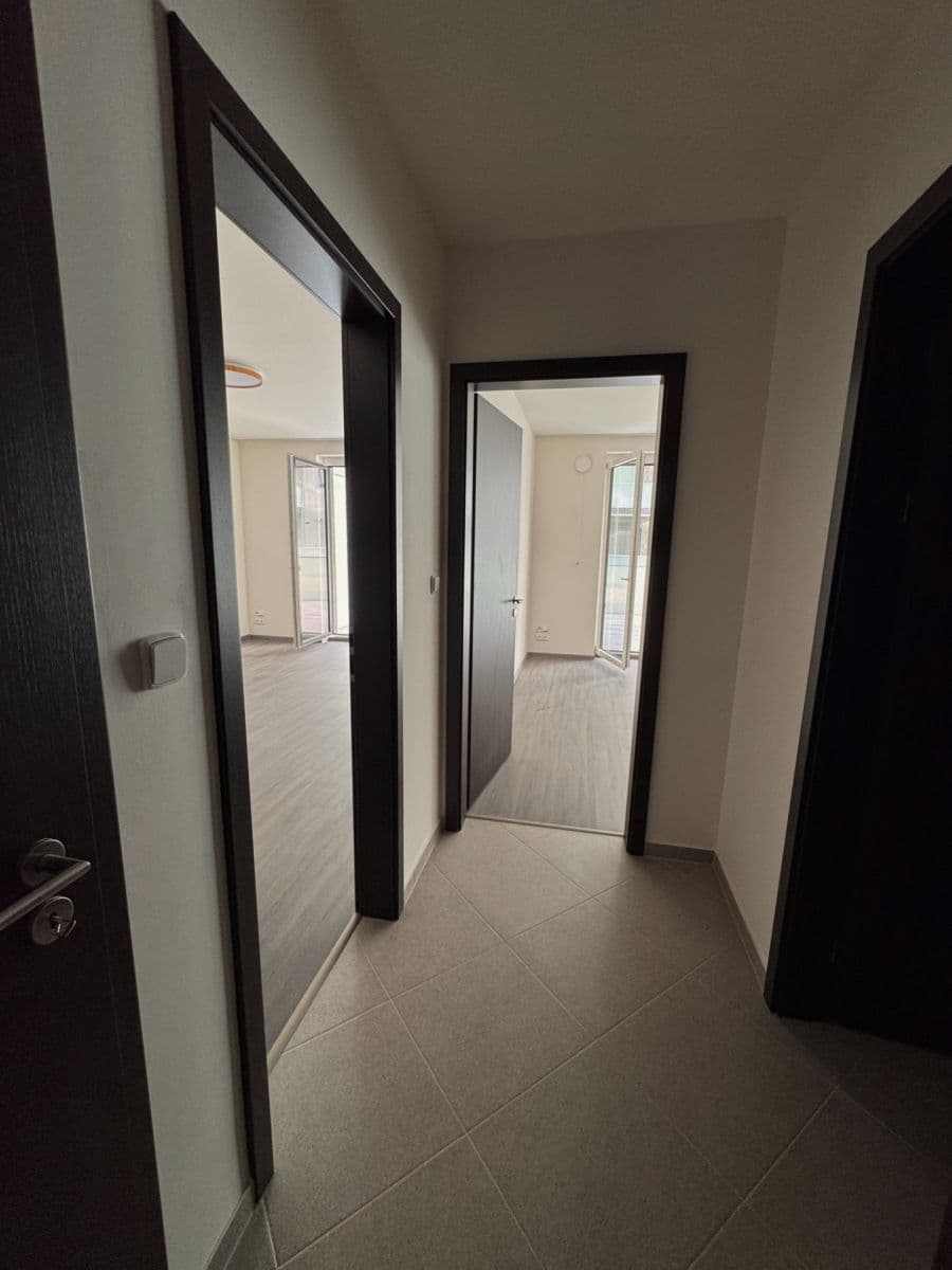 1 bedroom with open-plan kitchen flat to rent, 56 m², Čakovická, Prague, Prague 1 bedroom with open-plan kitchen flat to rent, 56 m², Čakovická, Prague, Prague