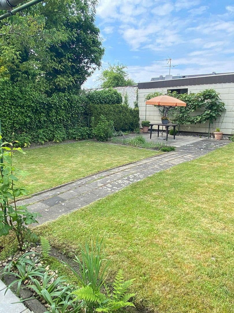 house for sale, 130 m², Falkenstr. 9, Mönchengladbach, North Rhine-Westphalia house for sale, 130 m², Falkenstr. 9, Mönchengladbach, North Rhine-Westphalia