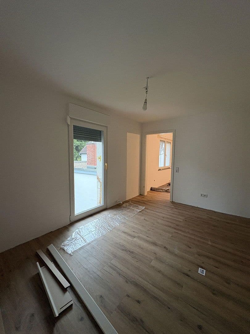 4 bedroom with open-plan kitchen flat to rent, 129 m², Feilbingert, Rhineland-Palatinate 4 bedroom with open-plan kitchen flat to rent, 129 m², Feilbingert, Rhineland-Palatinate