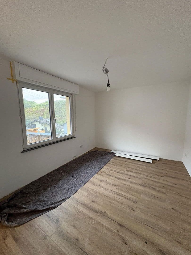 4 bedroom with open-plan kitchen flat to rent, 129 m², Feilbingert, Rhineland-Palatinate 4 bedroom with open-plan kitchen flat to rent, 129 m², Feilbingert, Rhineland-Palatinate