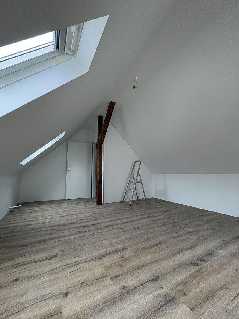 4 bedroom with open-plan kitchen flat to rent, 129 m², Feilbingert, Rhineland-Palatinate 4 bedroom with open-plan kitchen flat to rent, 129 m², Feilbingert, Rhineland-Palatinate