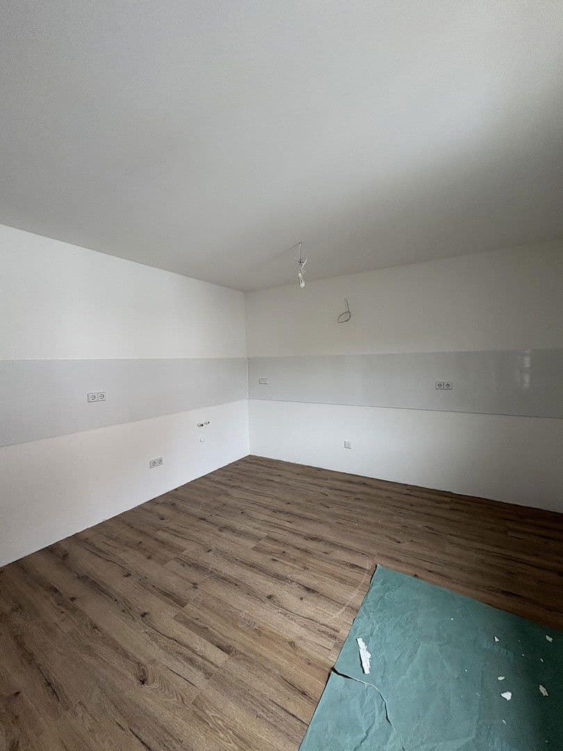 4 bedroom with open-plan kitchen flat to rent, 129 m², Feilbingert, Rhineland-Palatinate 4 bedroom with open-plan kitchen flat to rent, 129 m², Feilbingert, Rhineland-Palatinate