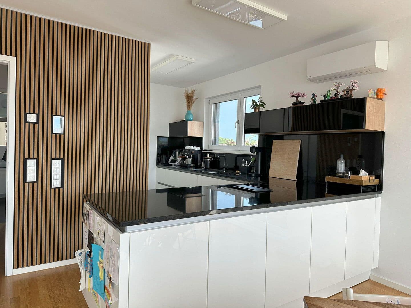 3 bedroom with open-plan kitchen flat to rent, 145 m², Neu-Isenburg, Hesse 3 bedroom with open-plan kitchen flat to rent, 145 m², Neu-Isenburg, Hesse