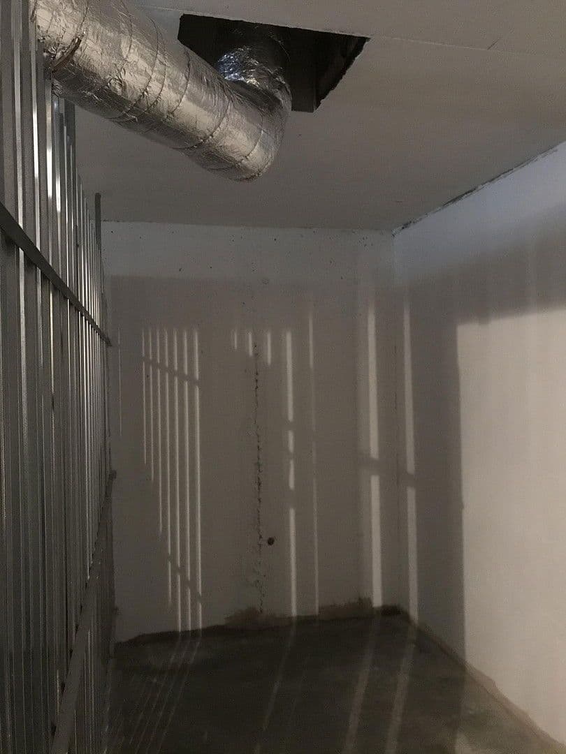 3 bedroom with open-plan kitchen flat to rent, 145 m², Neu-Isenburg, Hesse 3 bedroom with open-plan kitchen flat to rent, 145 m², Neu-Isenburg, Hesse