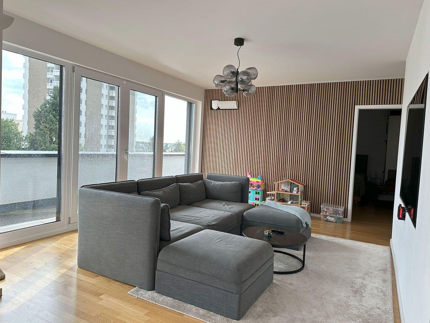 3 bedroom with open-plan kitchen flat to rent, 145 m², Neu-Isenburg, Hesse 3 bedroom with open-plan kitchen flat to rent, 145 m², Neu-Isenburg, Hesse