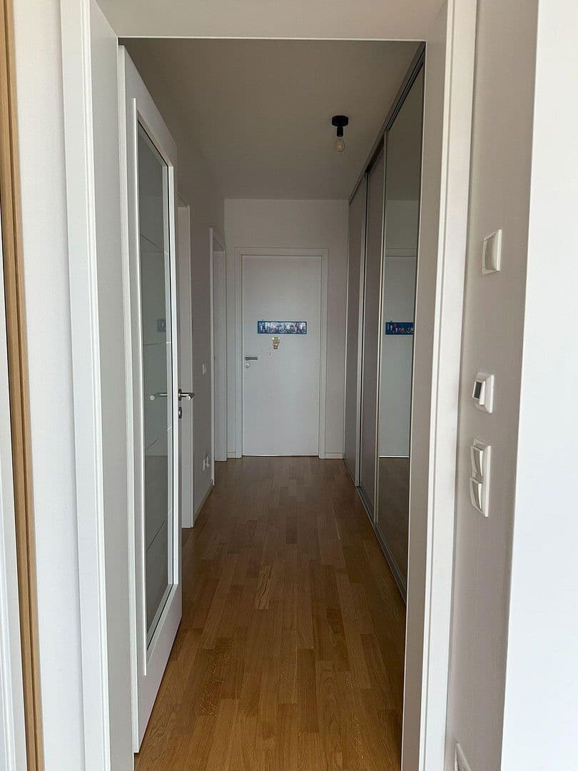 3 bedroom with open-plan kitchen flat to rent, 145 m², Neu-Isenburg, Hesse 3 bedroom with open-plan kitchen flat to rent, 145 m², Neu-Isenburg, Hesse
