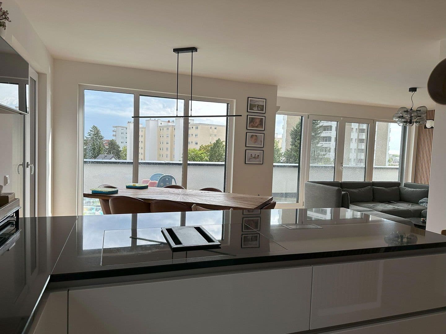 3 bedroom with open-plan kitchen flat to rent, 145 m², Neu-Isenburg, Hesse 3 bedroom with open-plan kitchen flat to rent, 145 m², Neu-Isenburg, Hesse
