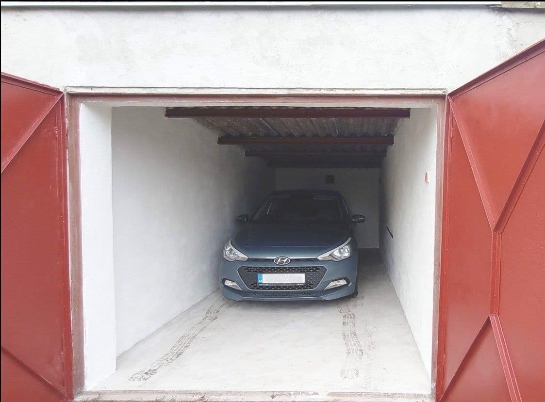 garage for sale, 16 m², Milovice, Středočeský Region garage for sale, 16 m², Milovice, Středočeský Region