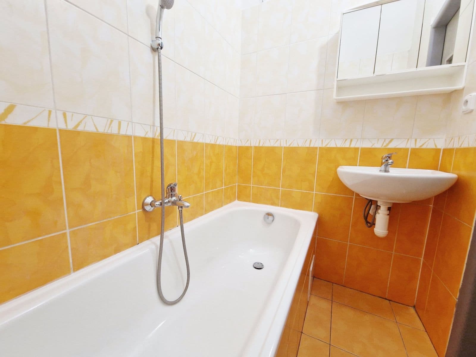 2 bedroom flat to rent, 56 m², Studentská, Mělník, Středočeský Region 2 bedroom flat to rent, 56 m², Studentská, Mělník, Středočeský Region