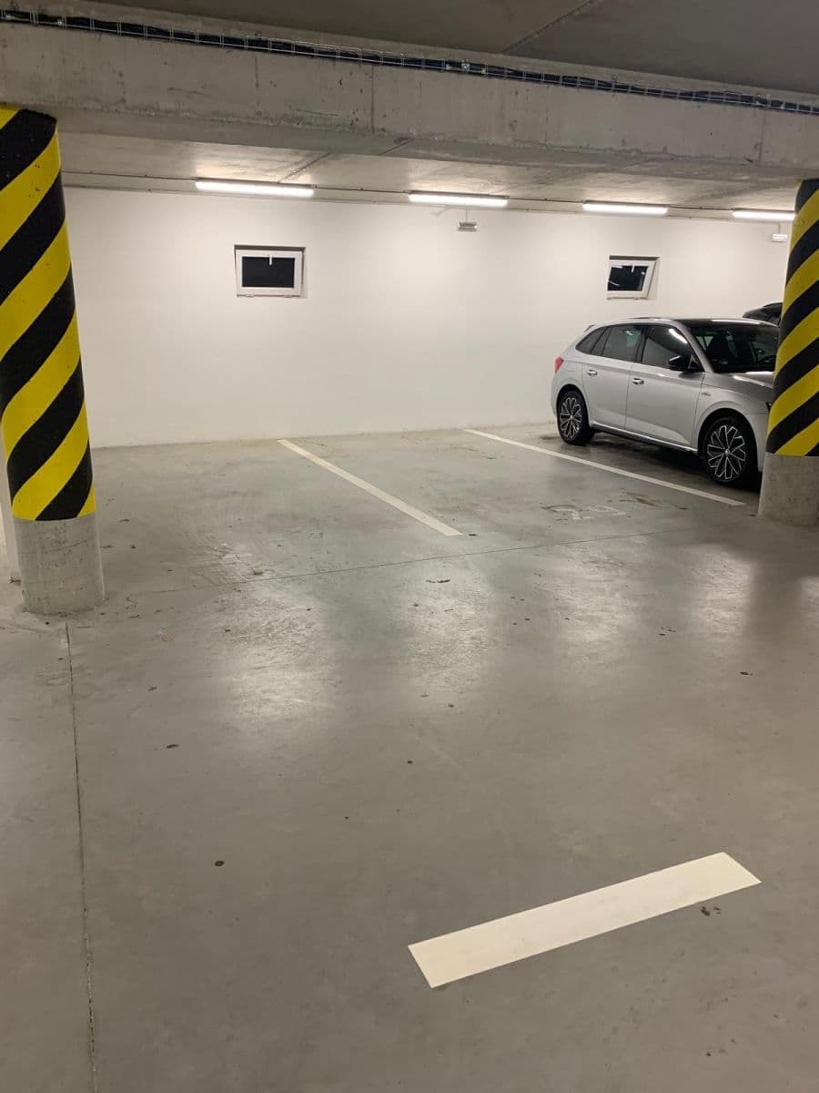 garage to rent, 20 m², Plzeň, Plzeňský Region garage to rent, 20 m², Plzeň, Plzeňský Region