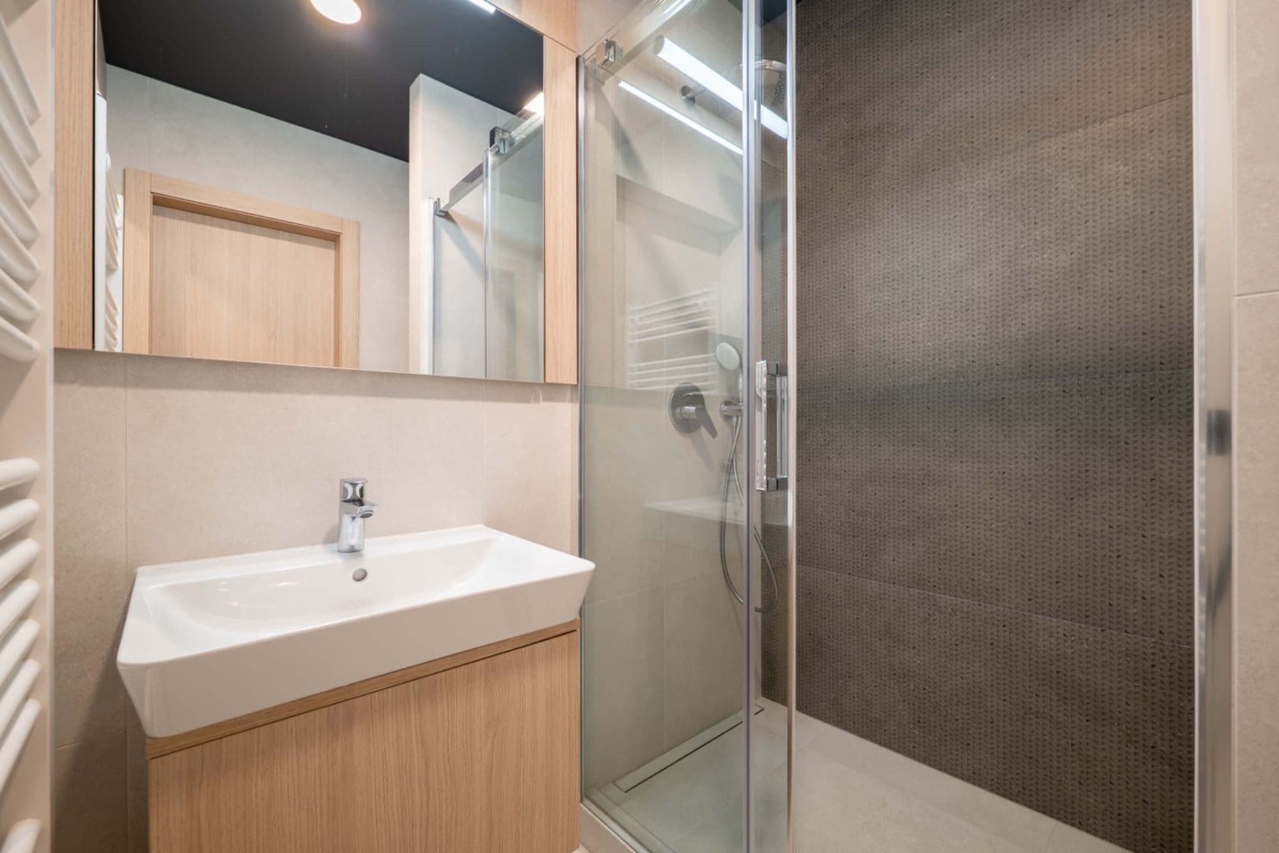 Studio flat to rent, 53 m², Tusarova, Prague, Prague Studio flat to rent, 53 m², Tusarova, Prague, Prague