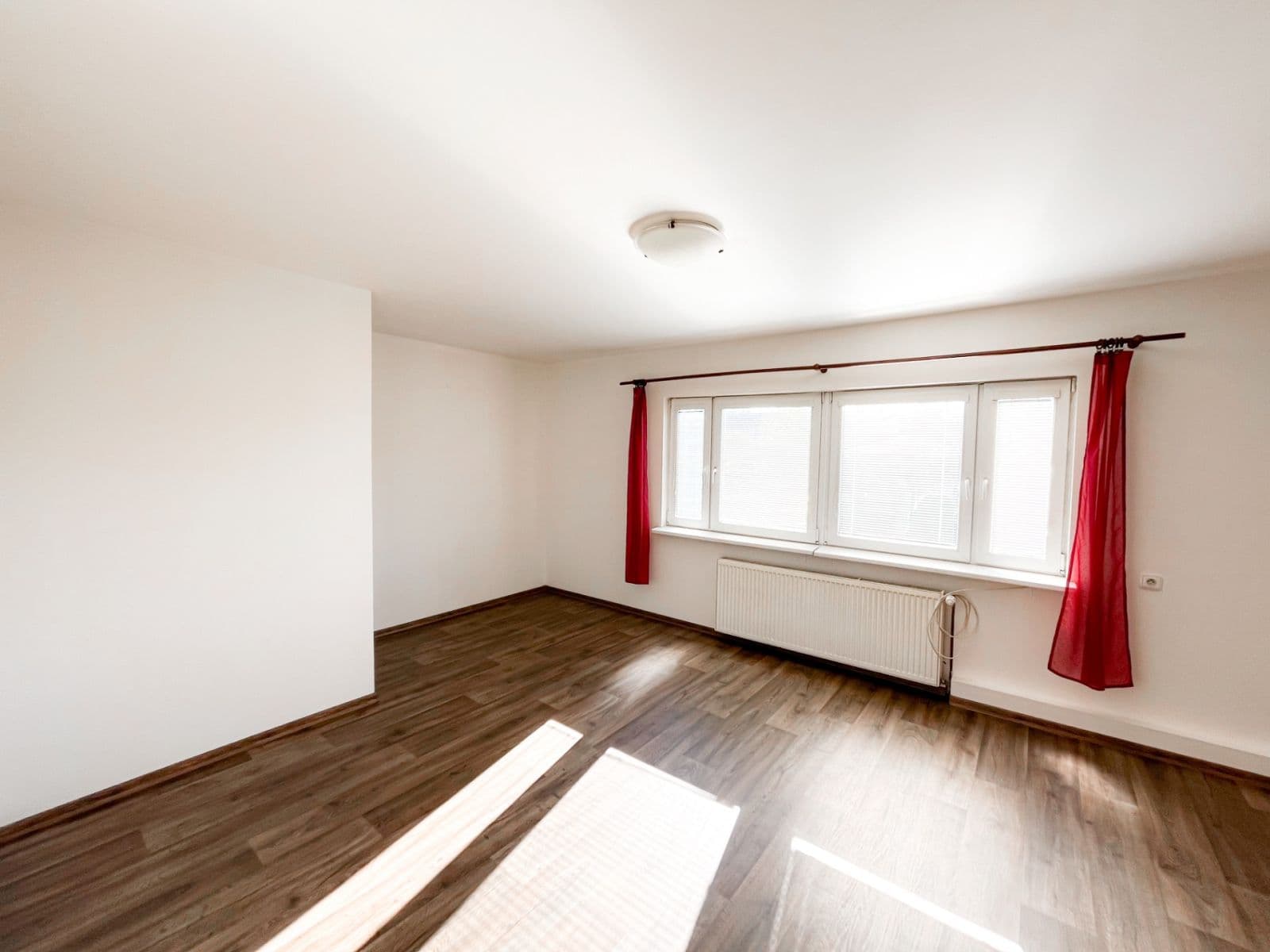 2 bedroom flat for sale, 64 m², Smetanova, Pardubice, Pardubický Region 2 bedroom flat for sale, 64 m², Smetanova, Pardubice, Pardubický Region