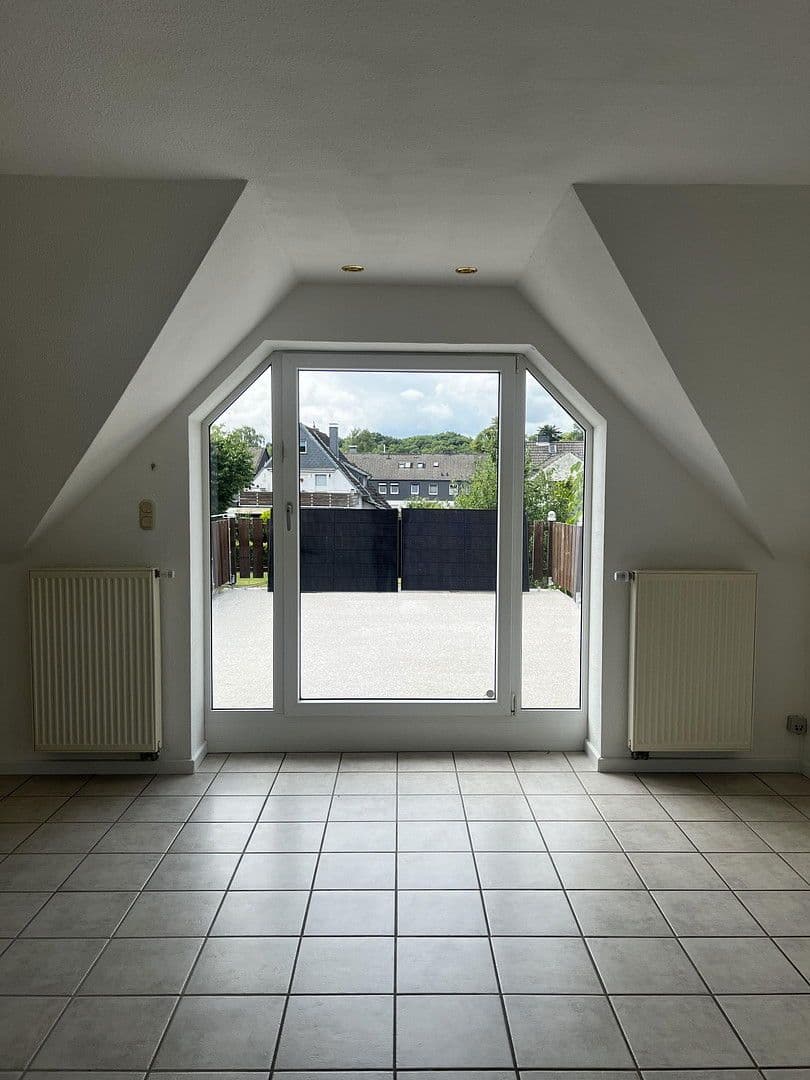 3 bedroom flat to rent, 120 m², Mühlheim an der Ruhr, North Rhine-Westphalia 3 bedroom flat to rent, 120 m², Mühlheim an der Ruhr, North Rhine-Westphalia