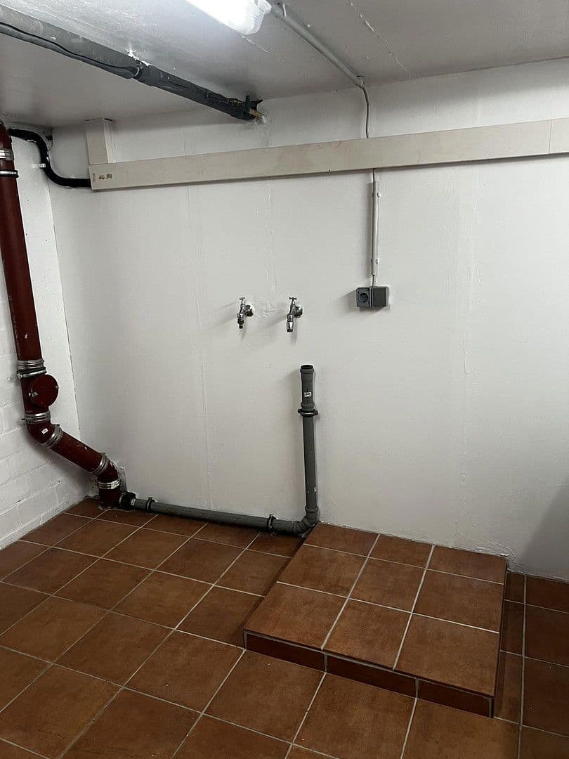 3 bedroom flat to rent, 120 m², Mühlheim an der Ruhr, North Rhine-Westphalia 3 bedroom flat to rent, 120 m², Mühlheim an der Ruhr, North Rhine-Westphalia