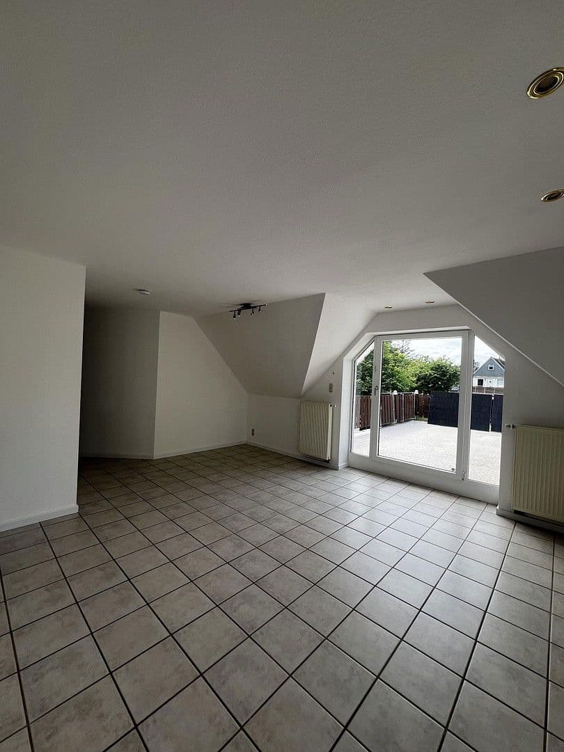 3 bedroom flat to rent, 120 m², Mühlheim an der Ruhr, North Rhine-Westphalia 3 bedroom flat to rent, 120 m², Mühlheim an der Ruhr, North Rhine-Westphalia