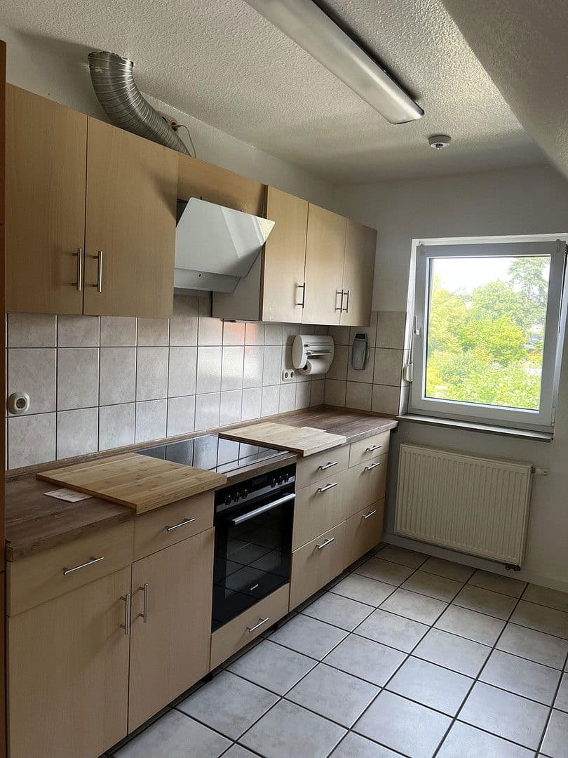 3 bedroom flat to rent, 120 m², Mühlheim an der Ruhr, North Rhine-Westphalia 3 bedroom flat to rent, 120 m², Mühlheim an der Ruhr, North Rhine-Westphalia