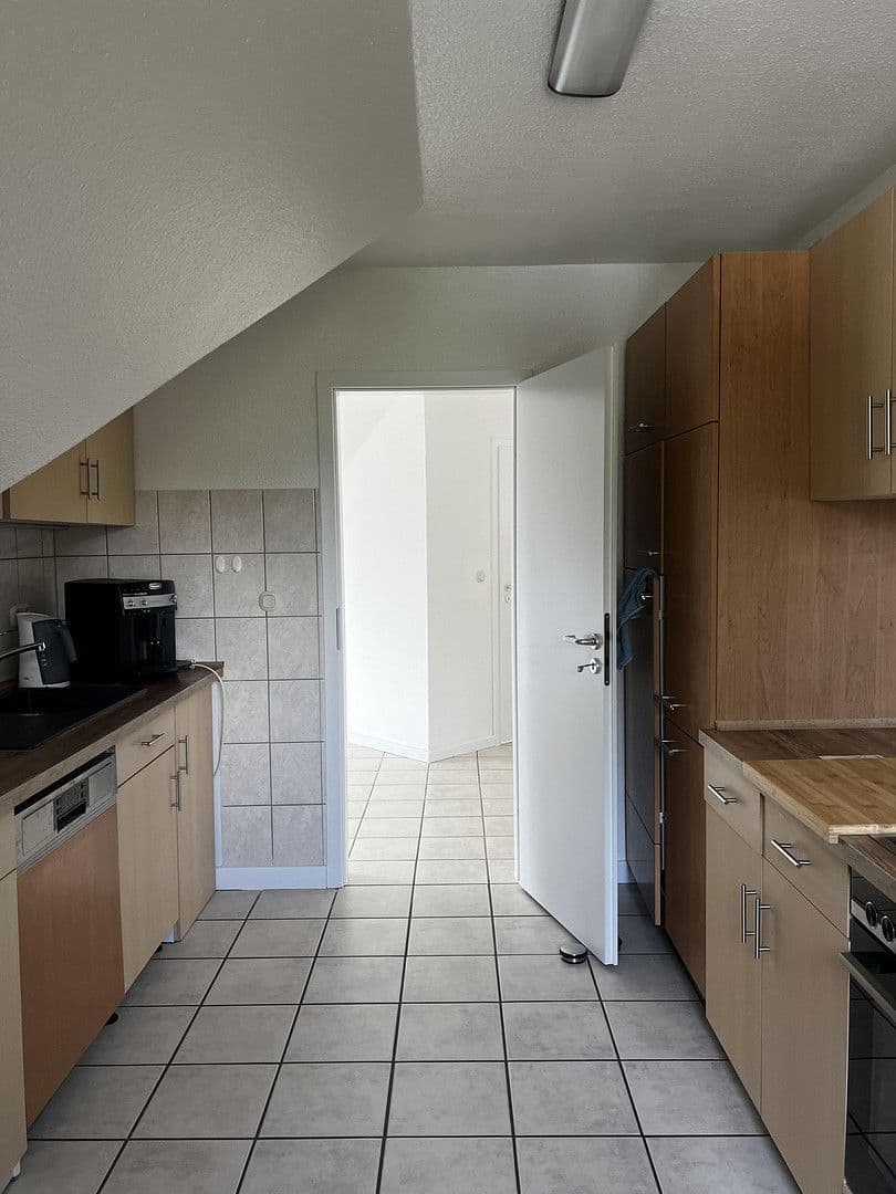 3 bedroom flat to rent, 120 m², Mühlheim an der Ruhr, North Rhine-Westphalia 3 bedroom flat to rent, 120 m², Mühlheim an der Ruhr, North Rhine-Westphalia