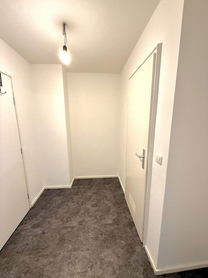 1 bedroom flat to rent, 35 m², Fürstenriederstrasse 33, München, Bavaria 1 bedroom flat to rent, 35 m², Fürstenriederstrasse 33, München, Bavaria