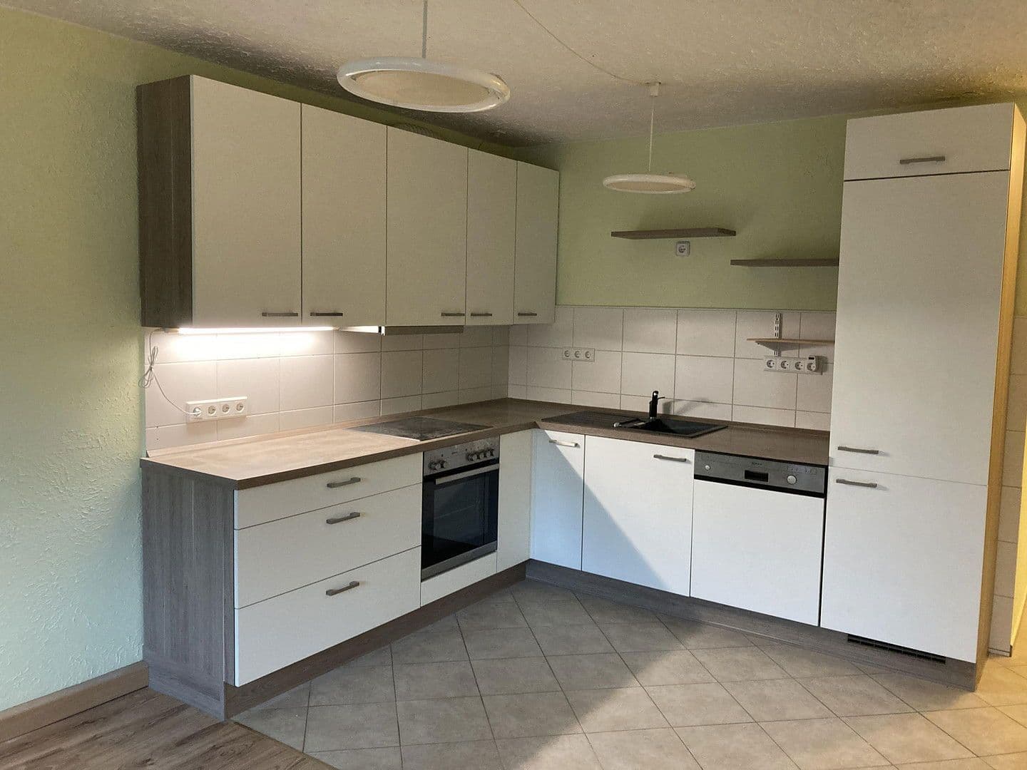 2 bedroom with open-plan kitchen flat to rent, 113 m², Staufeneckstraße 50, Eislingen/Fils, Baden-Württemberg 2 bedroom with open-plan kitchen flat to rent, 113 m², Staufeneckstraße 50, Eislingen/Fils, Baden-Württemberg