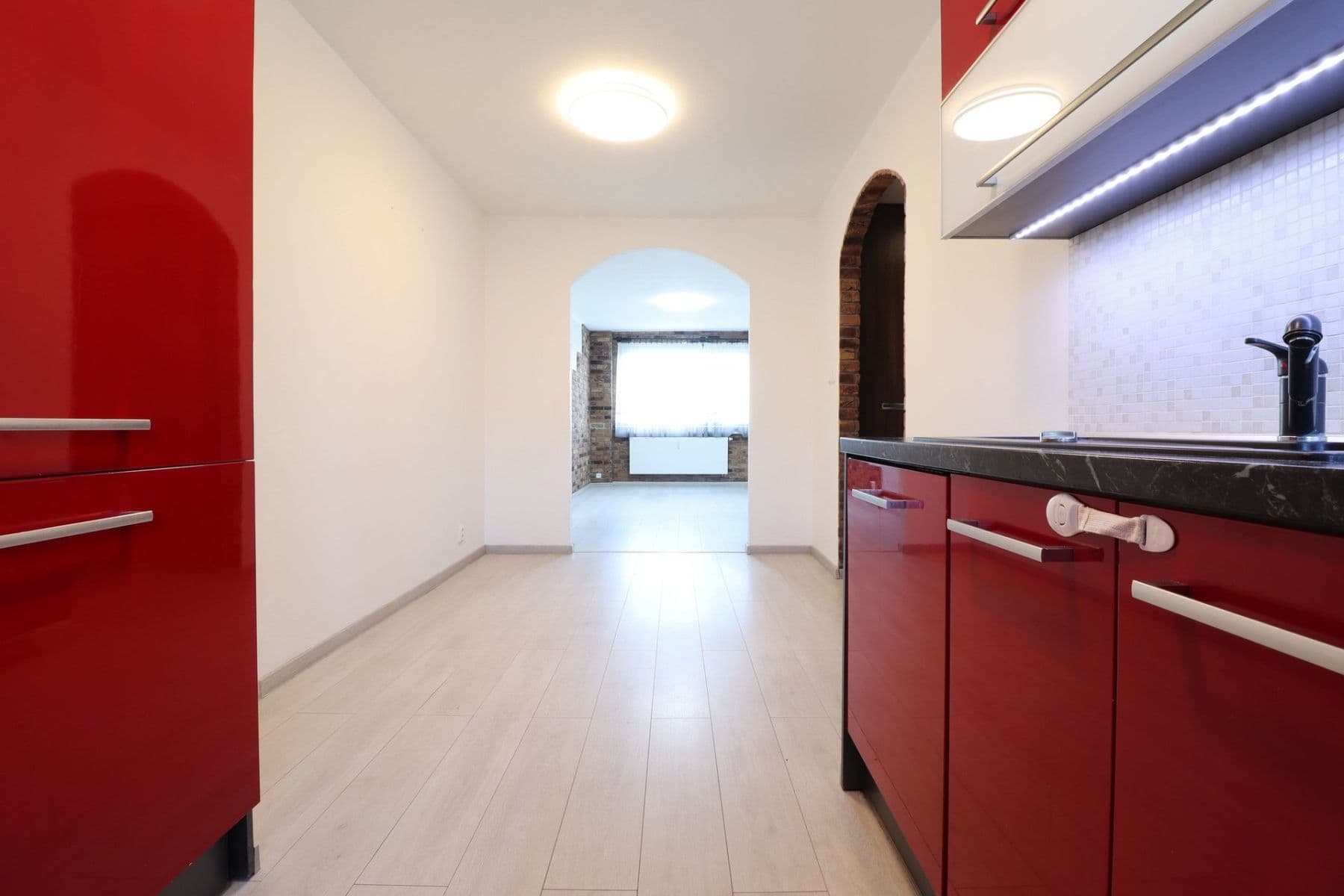 3 bedroom flat to rent, 72 m², Hlavní, Prague, Prague 3 bedroom flat to rent, 72 m², Hlavní, Prague, Prague