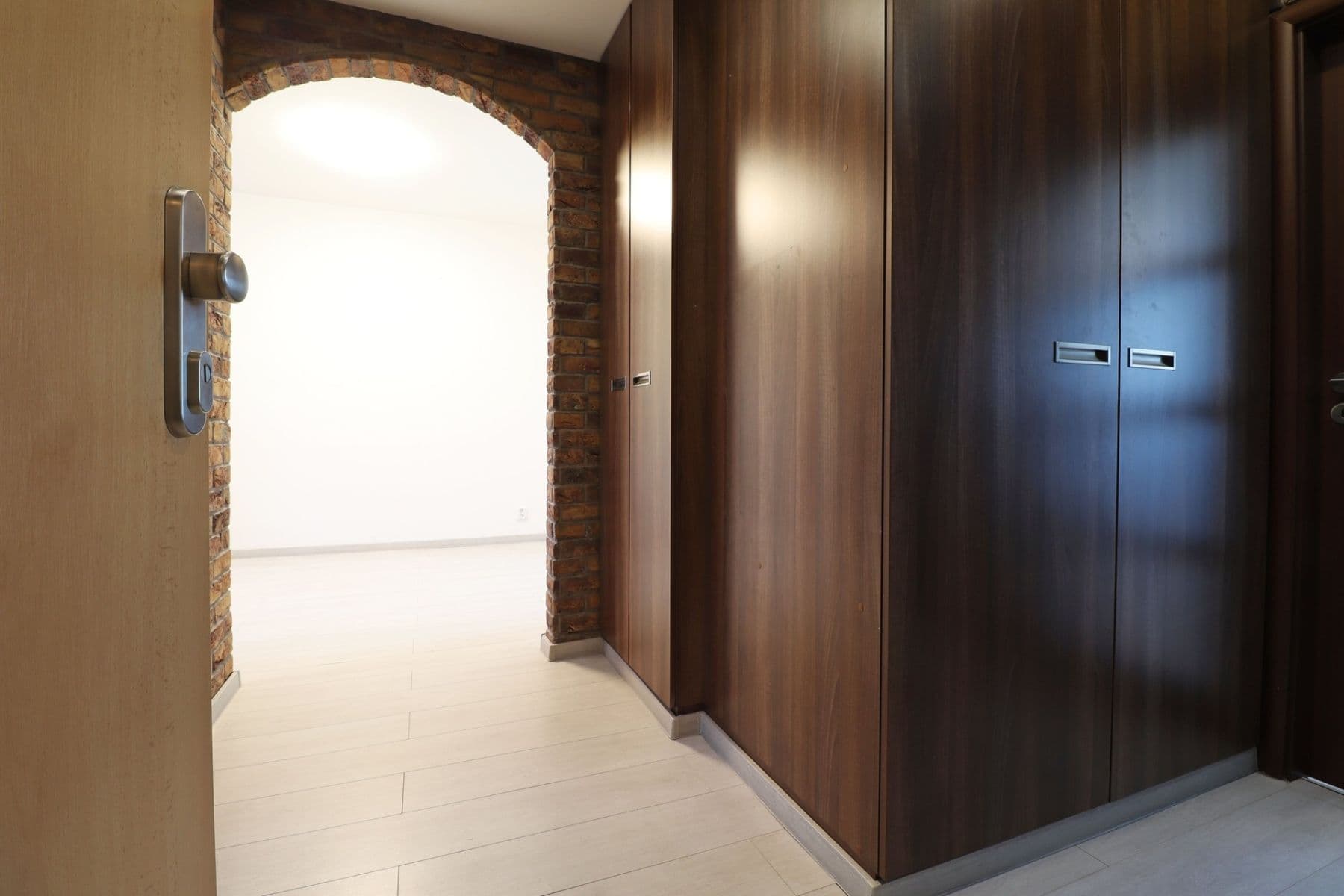 3 bedroom flat to rent, 72 m², Hlavní, Prague, Prague 3 bedroom flat to rent, 72 m², Hlavní, Prague, Prague