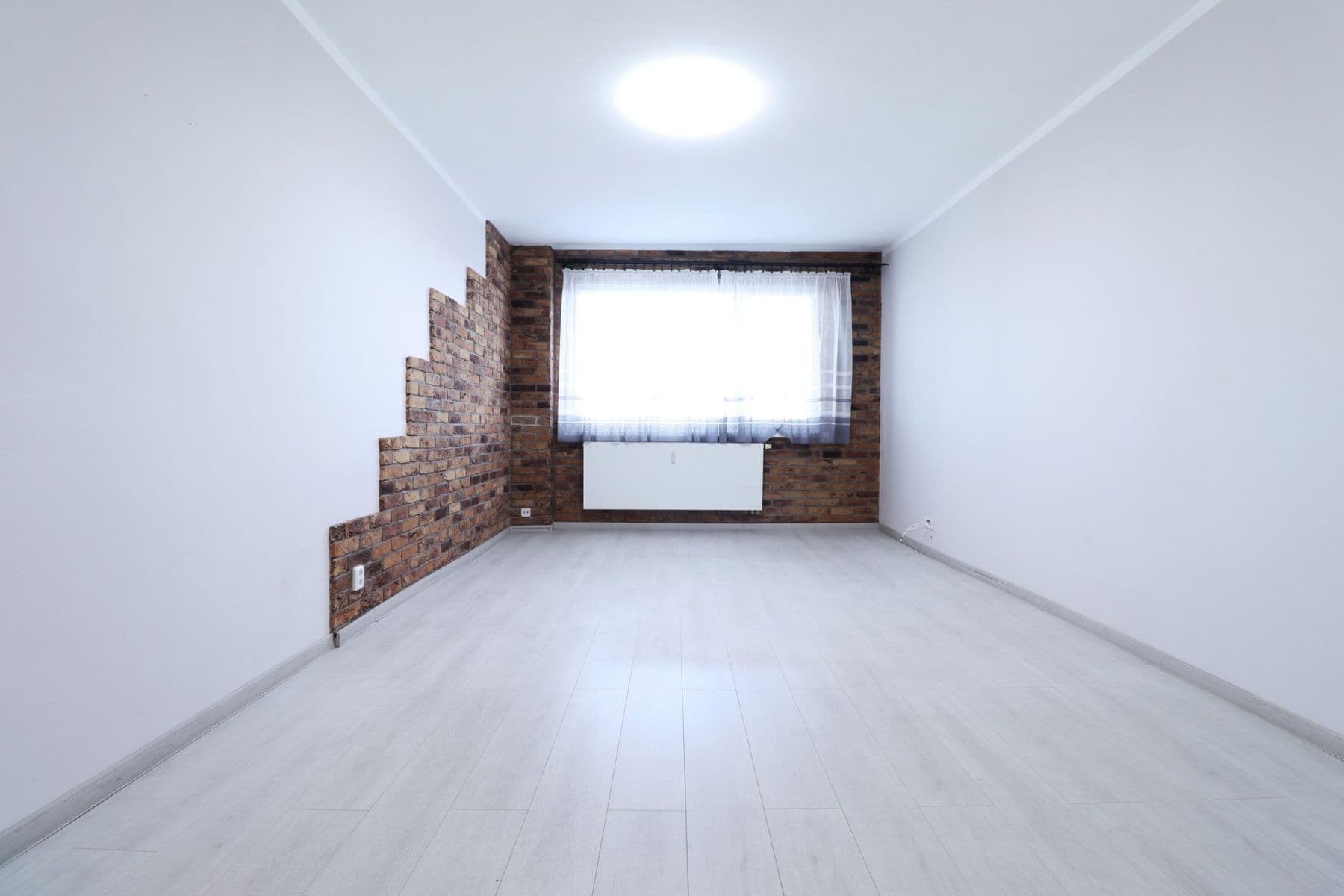 3 bedroom flat to rent, 72 m², Hlavní, Prague, Prague 3 bedroom flat to rent, 72 m², Hlavní, Prague, Prague