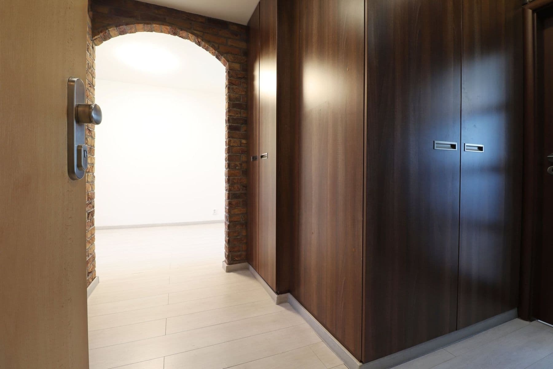 3 bedroom flat to rent, 72 m², Hlavní, Prague, Prague 3 bedroom flat to rent, 72 m², Hlavní, Prague, Prague