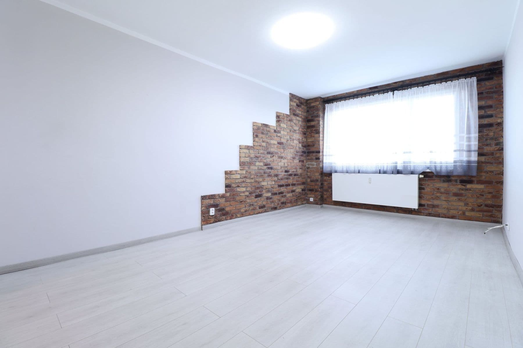 3 bedroom flat to rent, 72 m², Hlavní, Prague, Prague 3 bedroom flat to rent, 72 m², Hlavní, Prague, Prague