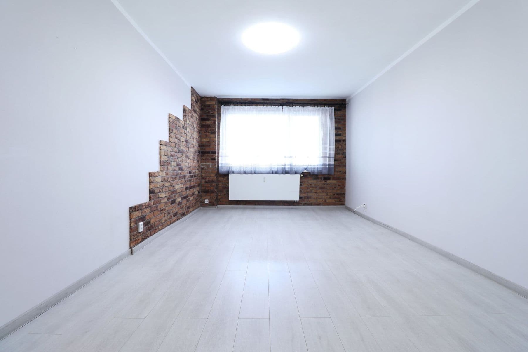 3 bedroom flat to rent, 72 m², Hlavní, Prague, Prague 3 bedroom flat to rent, 72 m², Hlavní, Prague, Prague