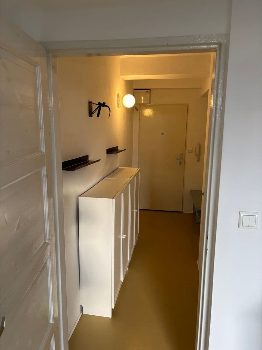 Studio flat to rent, 26 m², Velvarská, Prague, Prague Studio flat to rent, 26 m², Velvarská, Prague, Prague