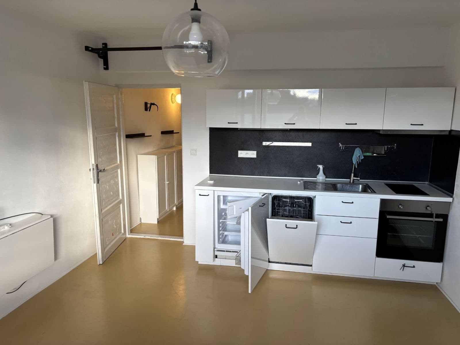 Studio flat to rent, 26 m², Velvarská, Prague, Prague Studio flat to rent, 26 m², Velvarská, Prague, Prague