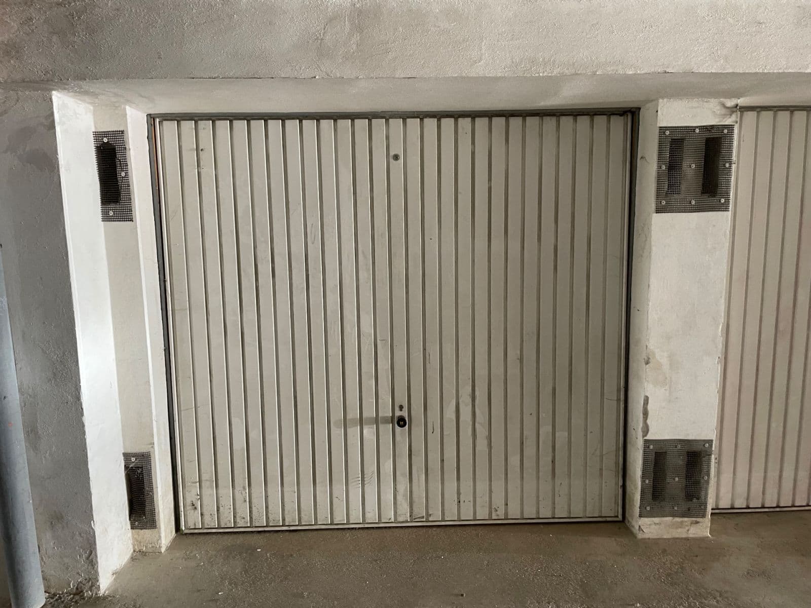 garage for sale, 16 m², Větrná, České Budějovice, Jihočeský Region garage for sale, 16 m², Větrná, České Budějovice, Jihočeský Region