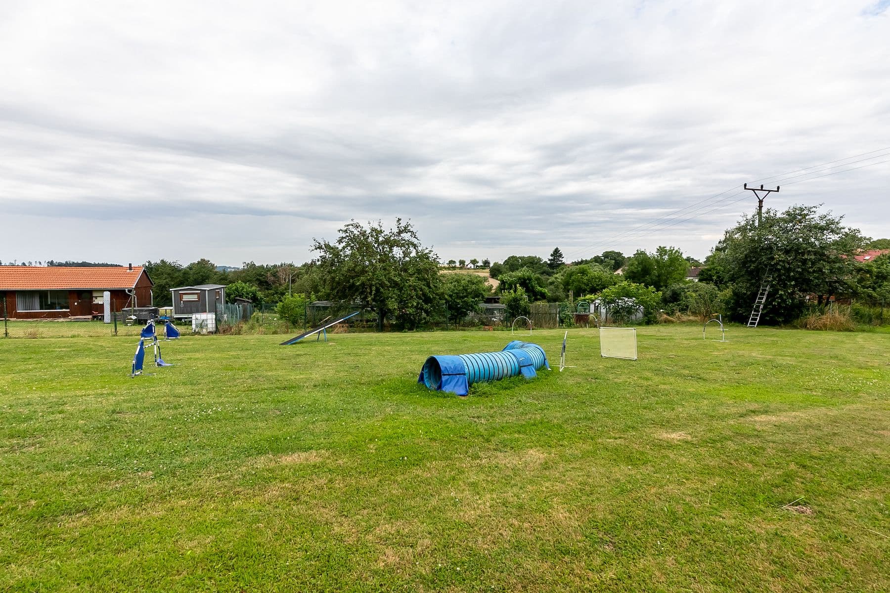 plot for sale, 1,800 m², Podveky, Středočeský Region plot for sale, 1,800 m², Podveky, Středočeský Region