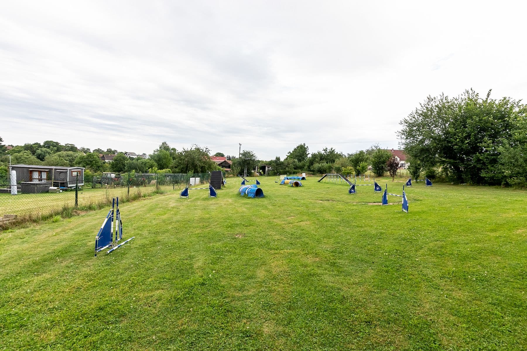 plot for sale, 1,800 m², Podveky, Středočeský Region plot for sale, 1,800 m², Podveky, Středočeský Region