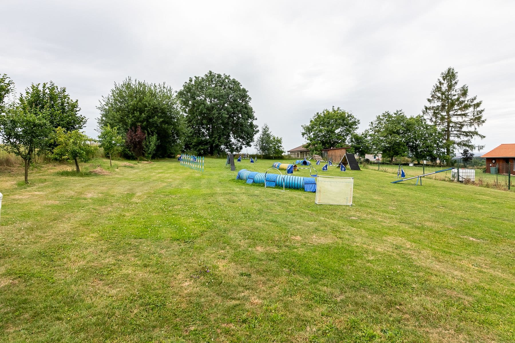 plot for sale, 1,800 m², Podveky, Středočeský Region plot for sale, 1,800 m², Podveky, Středočeský Region